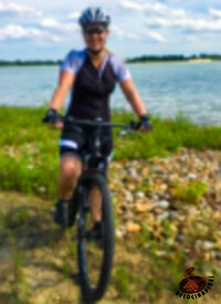 Yvonne - Tourguide der Velociraptoren Goch